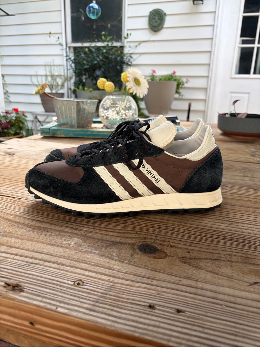 Adidas TRX Vintage GX4580 Men’s 11 Brown Black Suede Retro Running Shoes